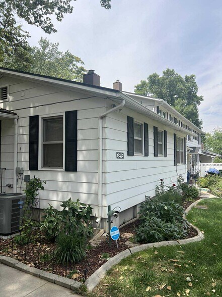 Building Photo - 3895 Quincy Ave