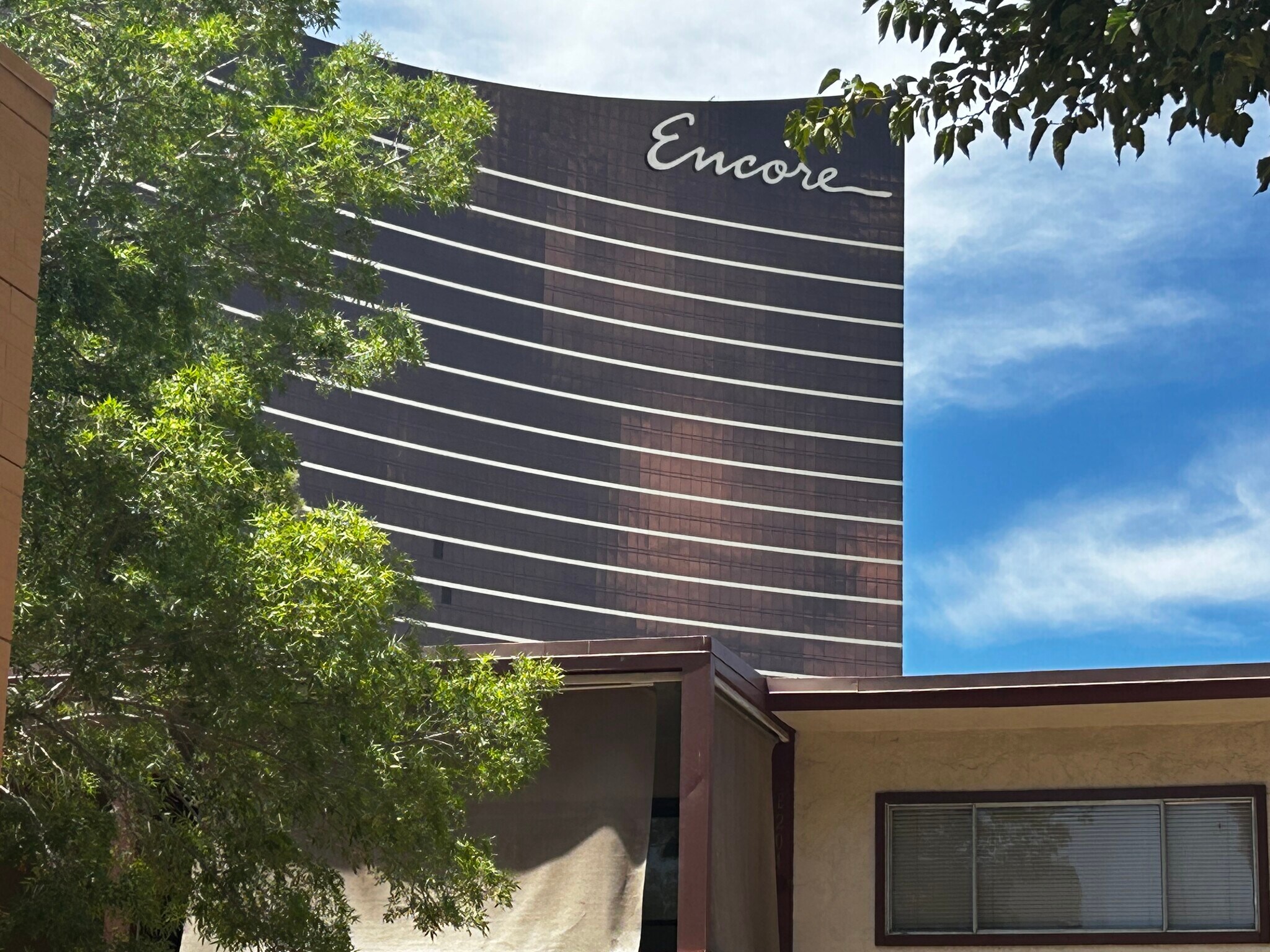 Building Photo - 350 E Desert Inn Rd
