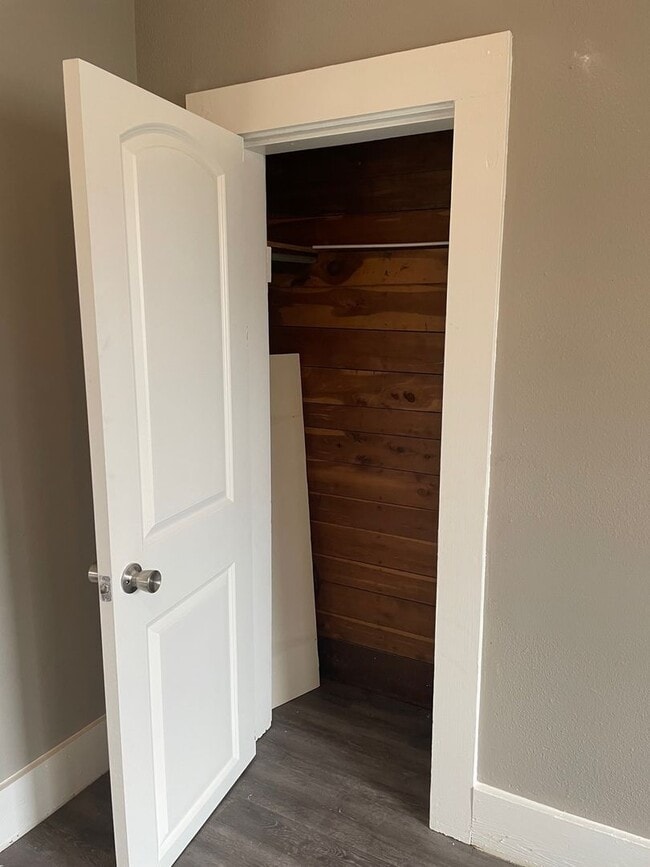 Building Photo - 312 Sumpter Ave