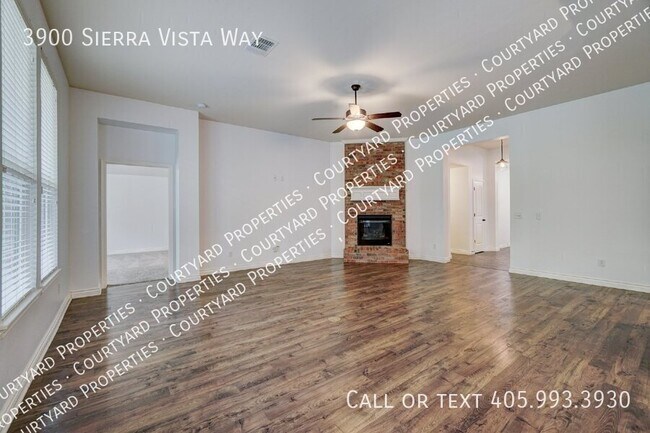 Building Photo - 3900 Sierra Vista Way