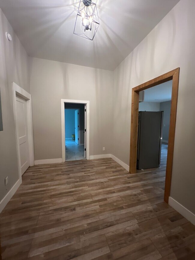 Building Photo - 400 Ave A