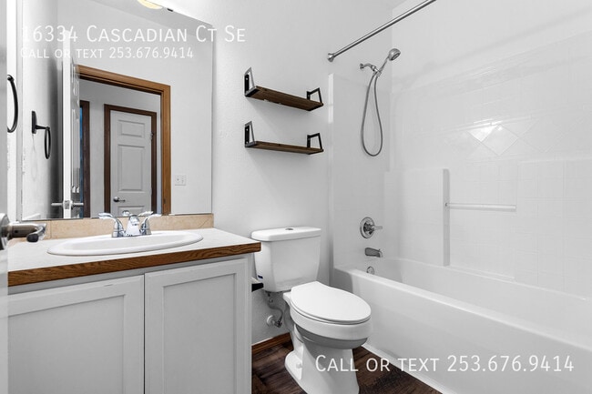 Building Photo - 16334 Cascadian Ct SE
