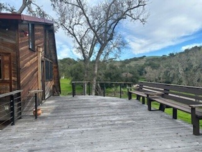 Building Photo - A Frame Country Cabin Style