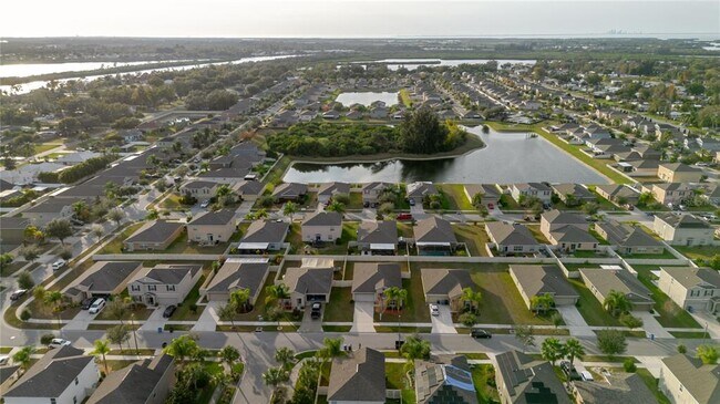 Building Photo - 304 Cascade Bend Dr