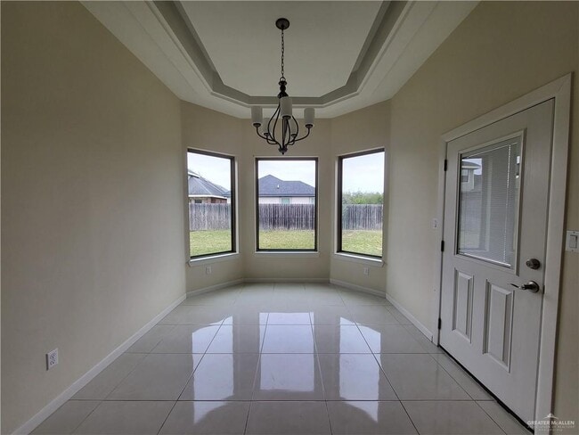 Building Photo - 1367 Garden Dr