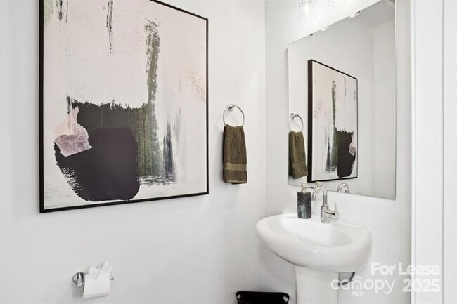 Building Photo - 6134 Wilora Lake Rd