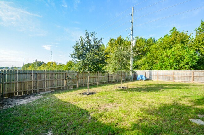 Building Photo - 21811 Black Mountain Way