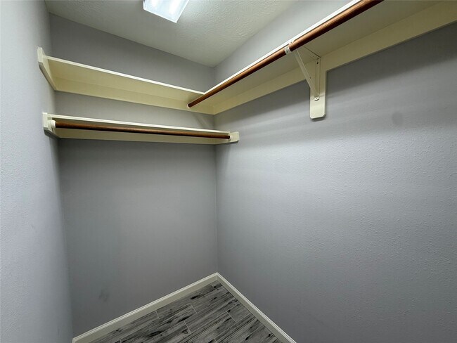 Building Photo - 3519 Pedernales Trails Ln