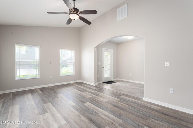 Building Photo - 4105 Harvest Cir
