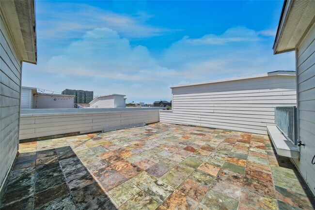 Building Photo - 1826 Prospect St