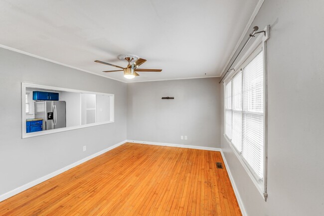 Building Photo - Move-In Ready 3-Bedroom Home with Spacious Yard to Enjoy!