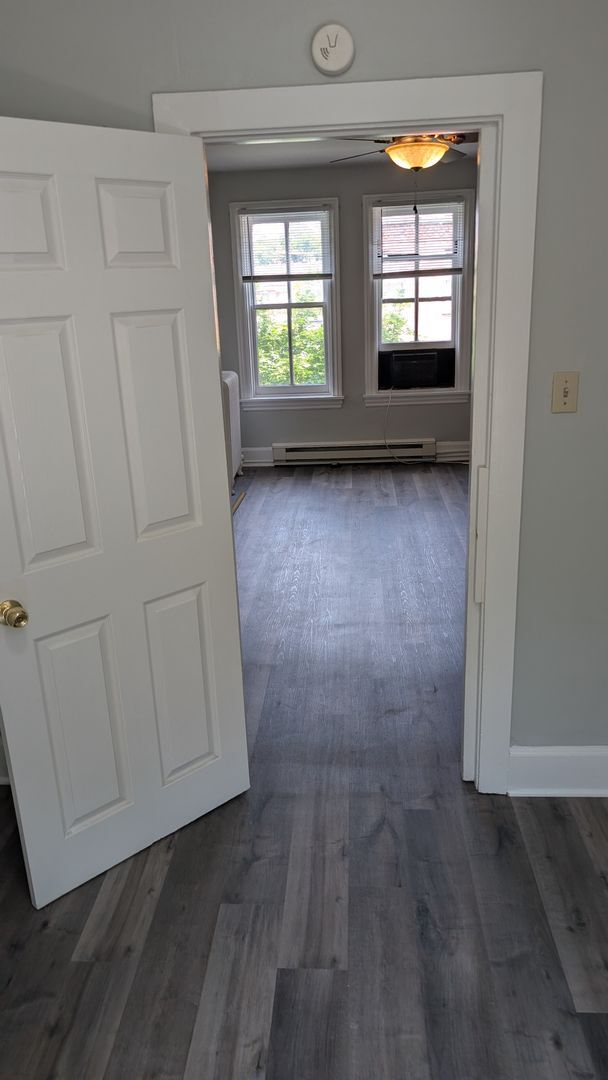 Building Photo - Spacious 1 Bedroom in Heart of Midtown Har...