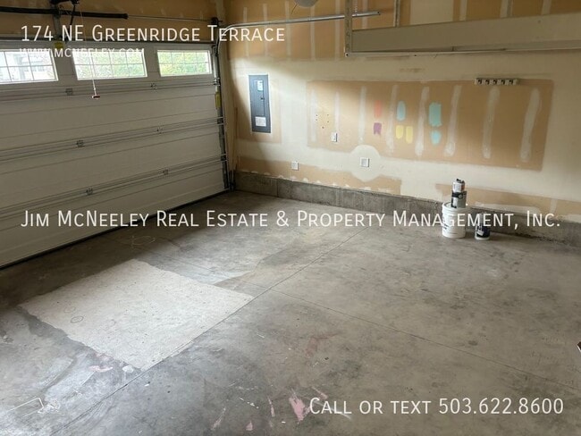 Building Photo - 174 NE Greenridge Terrace