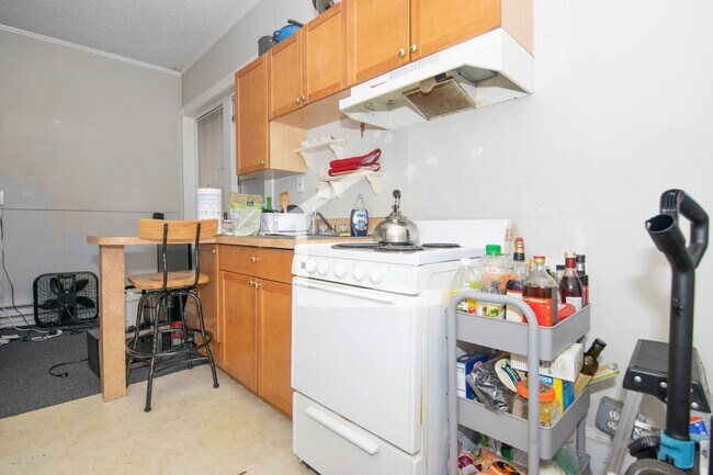 Building Photo - 883A Huntington Ave