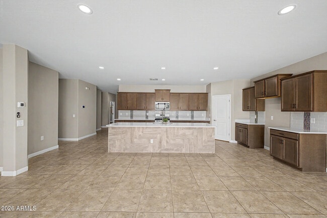 Building Photo - 30731 W Monterey Dr