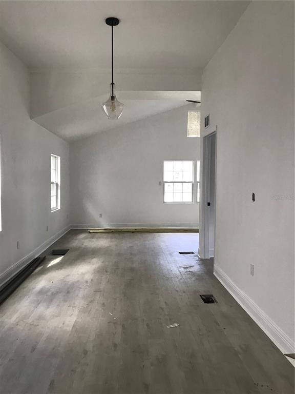 Building Photo - 114 W Amelia Ave