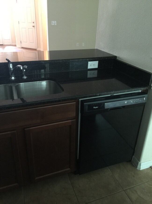 Building Photo - 5036 Matteo Trail