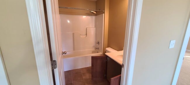 Building Photo - 2504 Emma Katherine Ln