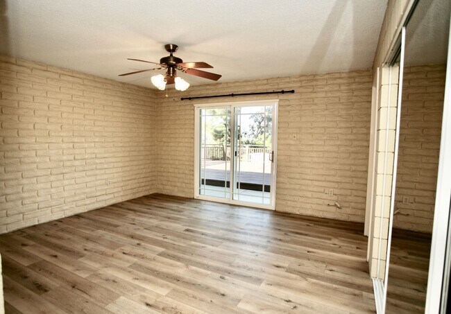 Building Photo - Mid-Century Modern 3Br 2Ba on 1/2ac with View!