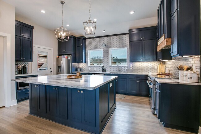 Building Photo - Beautiful 4 bedroom, 3 bath home in Bentwood COMING SOON!!