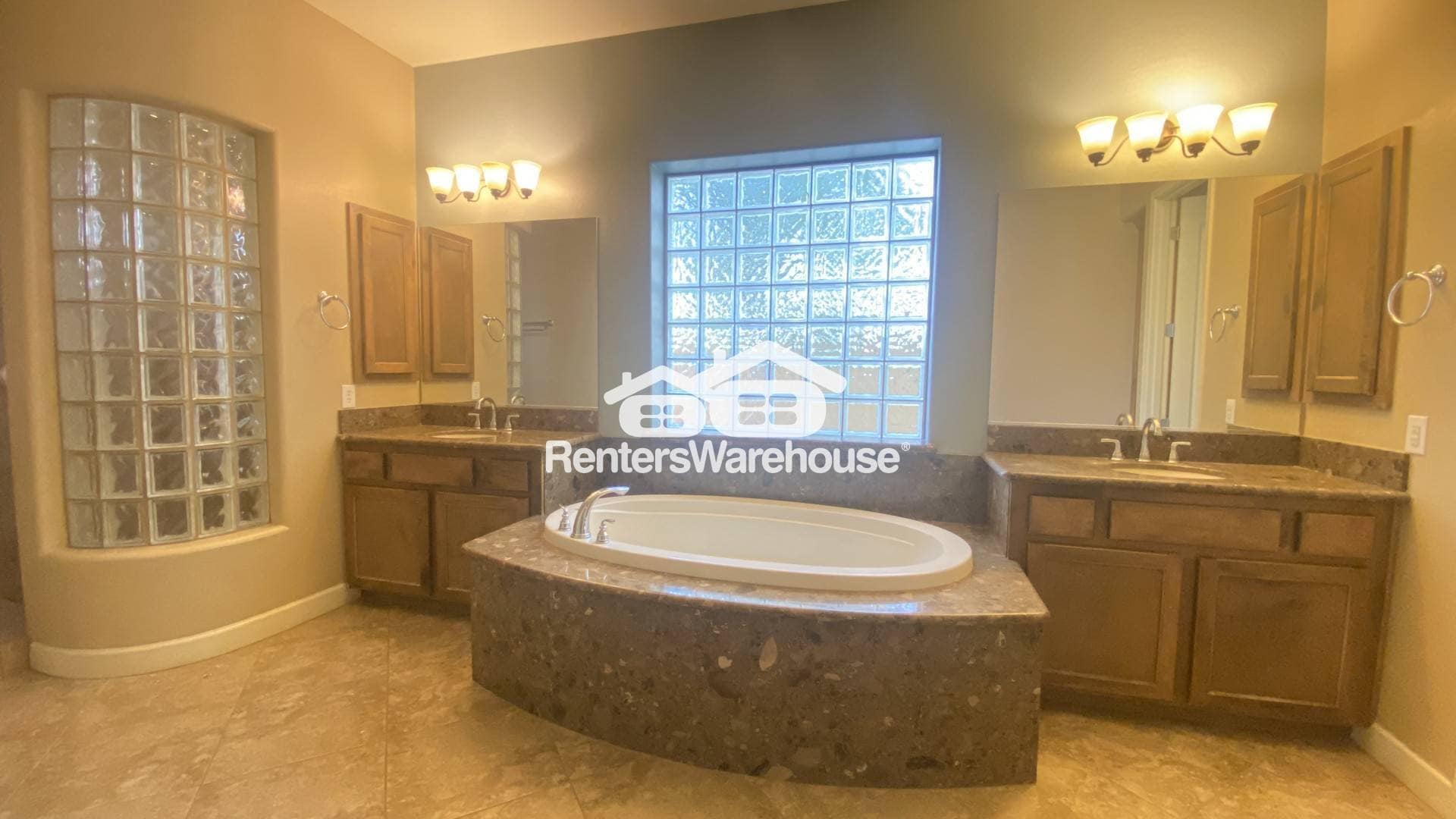 Building Photo - 3963 E Elmwood Pl