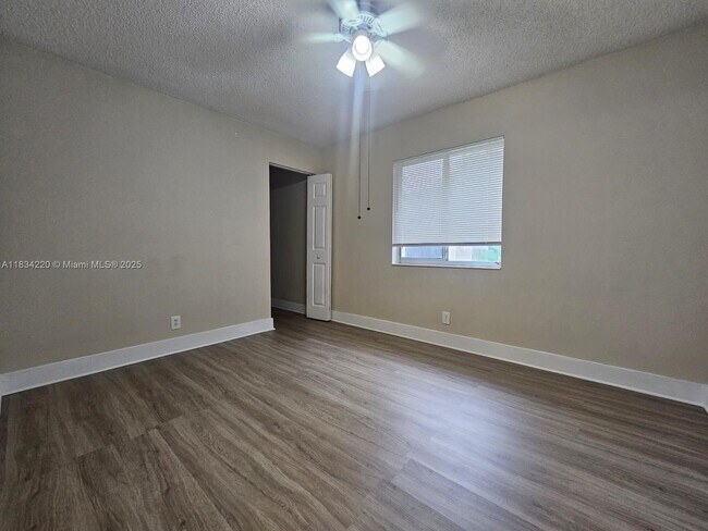 Building Photo - 4857 Sable Pine Cir