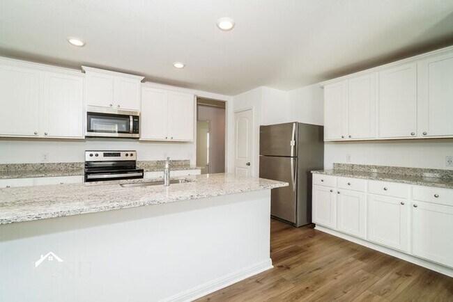 Building Photo - Coming Soon!