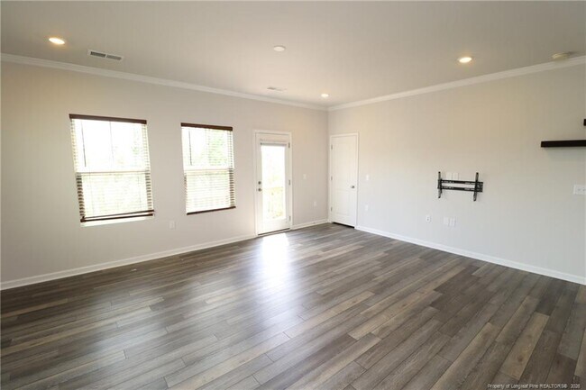 Building Photo - 2122 Terrawood Dr
