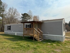 Building Photo - For Rent