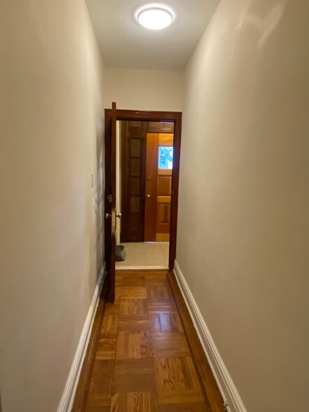 Building Photo - 120 Nelson Ave