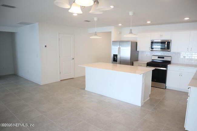 Building Photo - 5423 Bullseye Cir