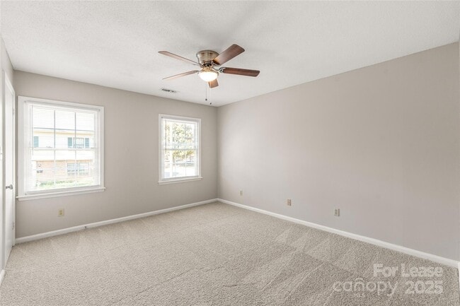 Building Photo - 4736 Old Lantern Way