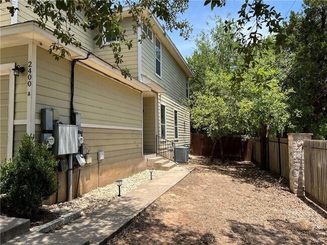 Building Photo - 2400 Allred Dr