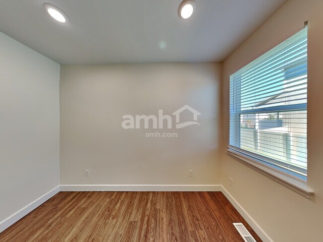 Building Photo - 4383 N Morgan Way