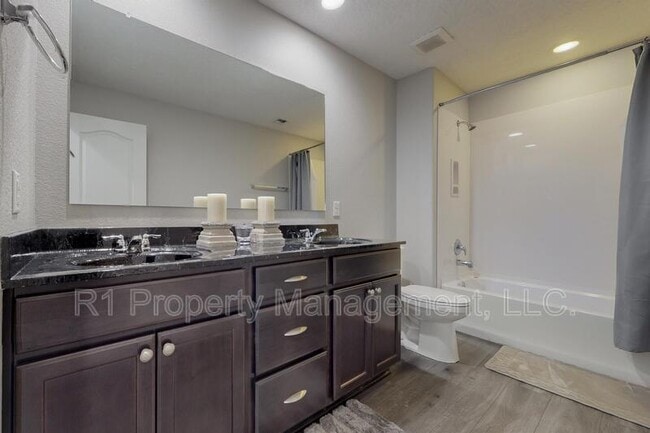 Building Photo - 8812 Jet Stream Rd NW