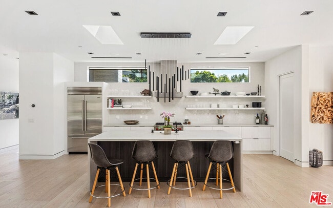 Building Photo - 5958 Paseo Cyn Dr