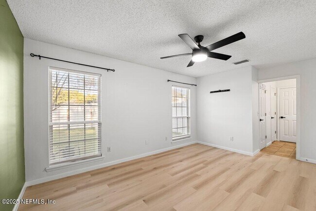 Building Photo - 11434 Wandering Pines Ln