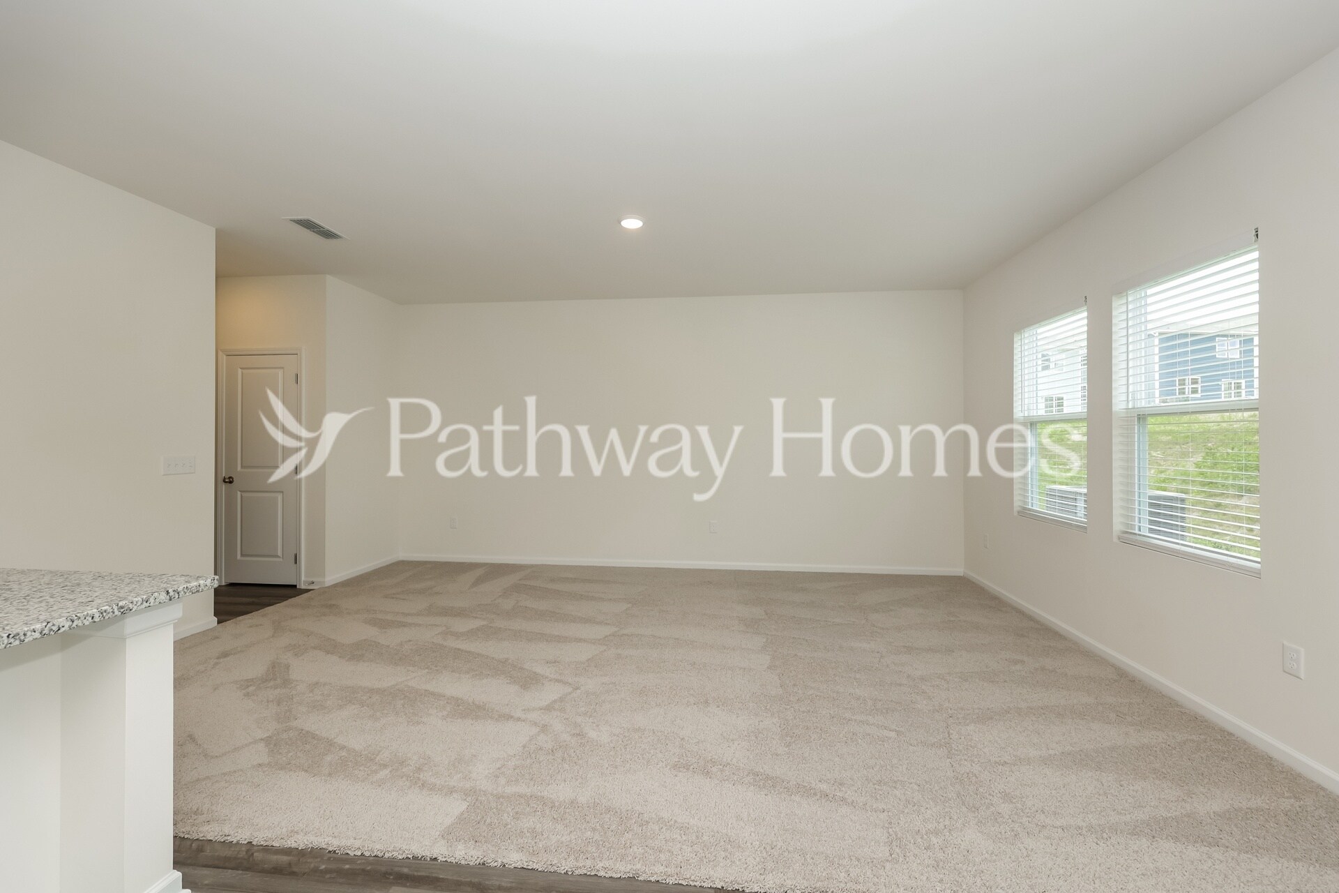 Building Photo - 1058 Large Poppy Dr