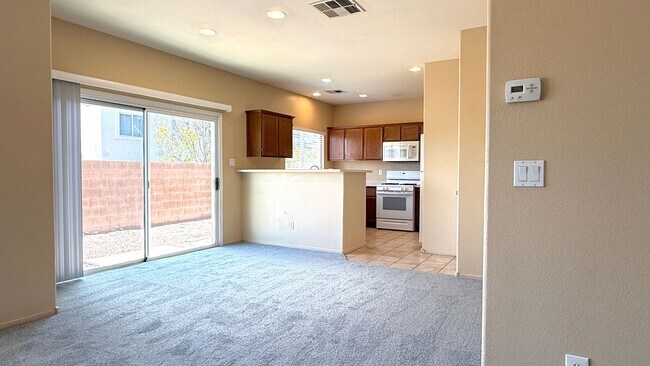 Building Photo - 1013 Shades End Ave