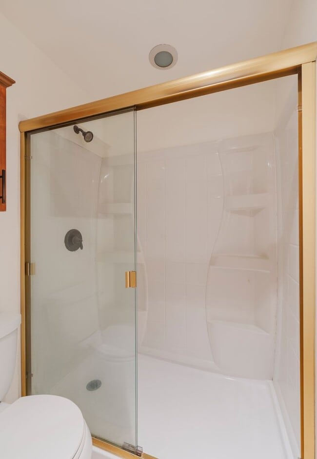 Building Photo - Cozy Condo in Manhattan Beach!