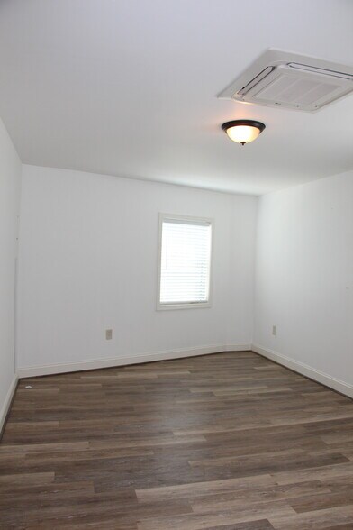 Building Photo - 911 N Fillmore St