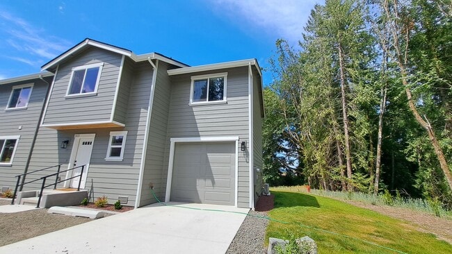 Building Photo - 3113 E Camellia Way