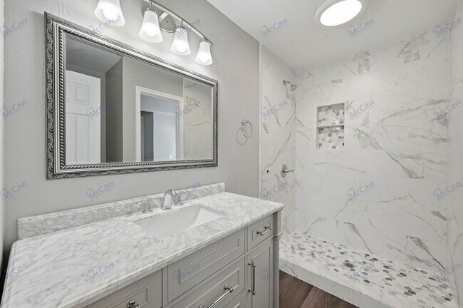 Building Photo - 737 Willow St