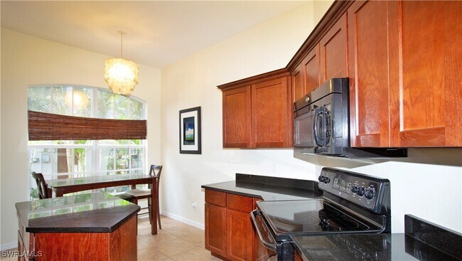 Building Photo - 3555 Poinsettia Ave