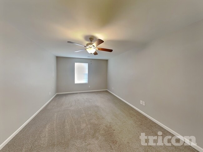 Building Photo - 151 Autumn Woods Dr