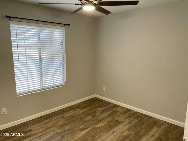 Building Photo - 2640 E Indian Wells Pl