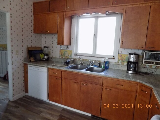 Building Photo - Lake Front Property with Orchard--Desired lease October 1st, 2026 thru May 31st 2027 (some flexib...