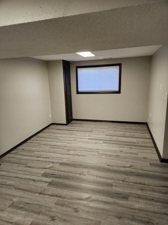 Building Photo - Millard 3/2/1 newly remodeled