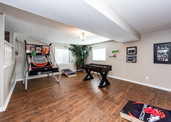 Building Photo - 3865 Wolcott Pl