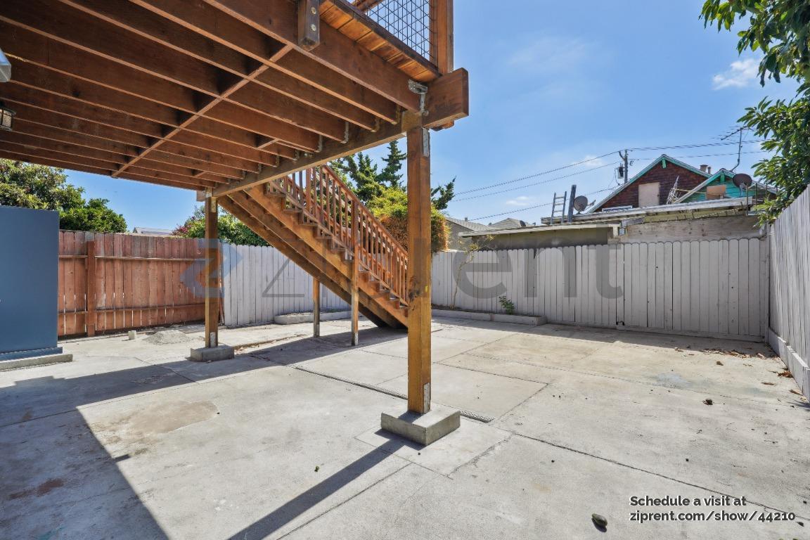 Building Photo - 1564 Bridge Ave